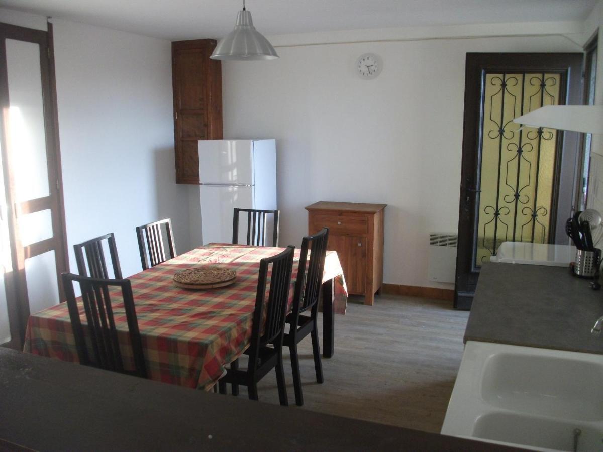 gite les chaumeix Prondines Zimmer foto